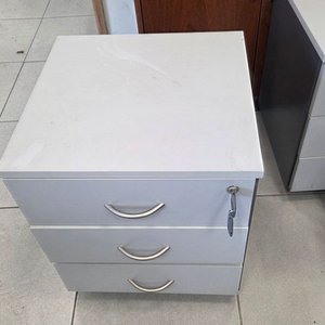 Cajonera Blanca de 3 Gavetas con Cerradura - imagen 2