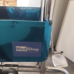 Silla de Ruedas Plegable MediShop - Nueva - imagen 4