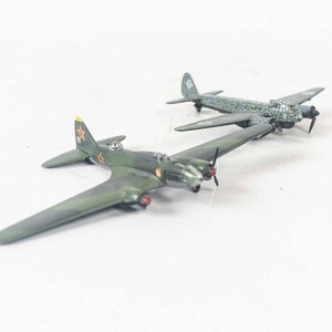 Dos Aviones de Metal a Escala, Coleccionables - imagen 2