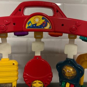 Móvil de Actividades para Bebés con Juguetes Colgantes - imagen 2