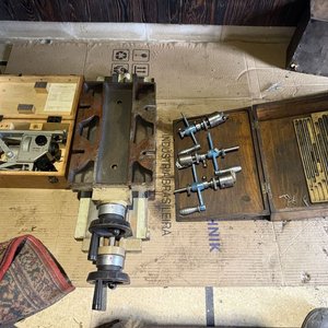 Lote de Accesorios para Rectificadora: Carro de Desplazamiento, Instrumento de Centrado y Porta-Piedras - imagen 2