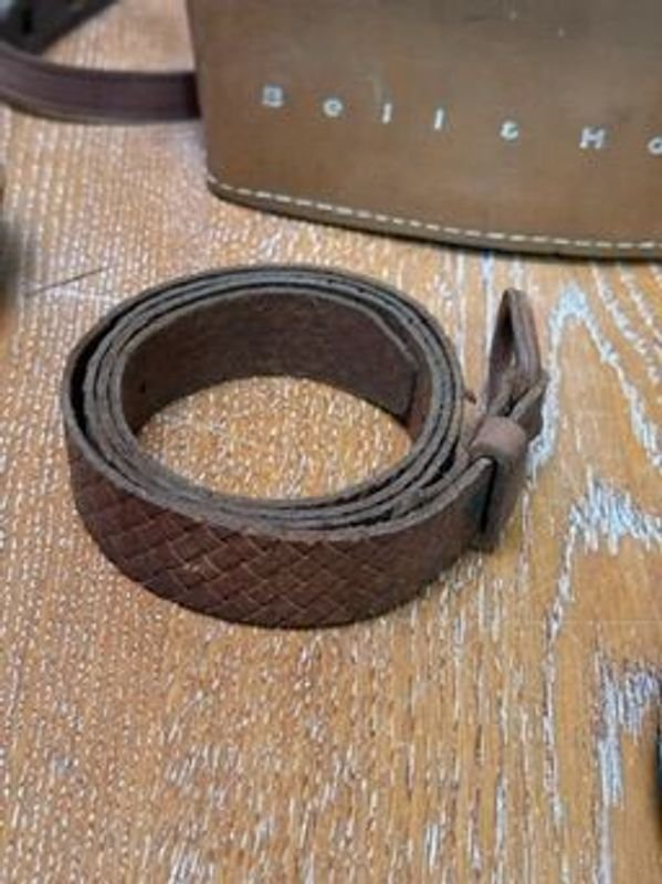 Lotes de cintos y estuches de cuero en excelente condición - imagen 3