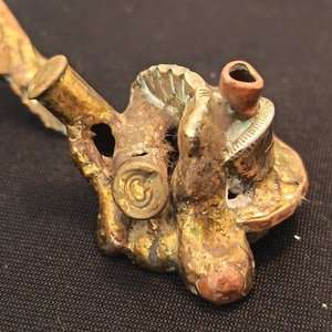 Lote de Piezas Antiguas: Jarro Cervecería, Cenicero, Campanilla y Cencerro Conmemorativo - imagen 10
