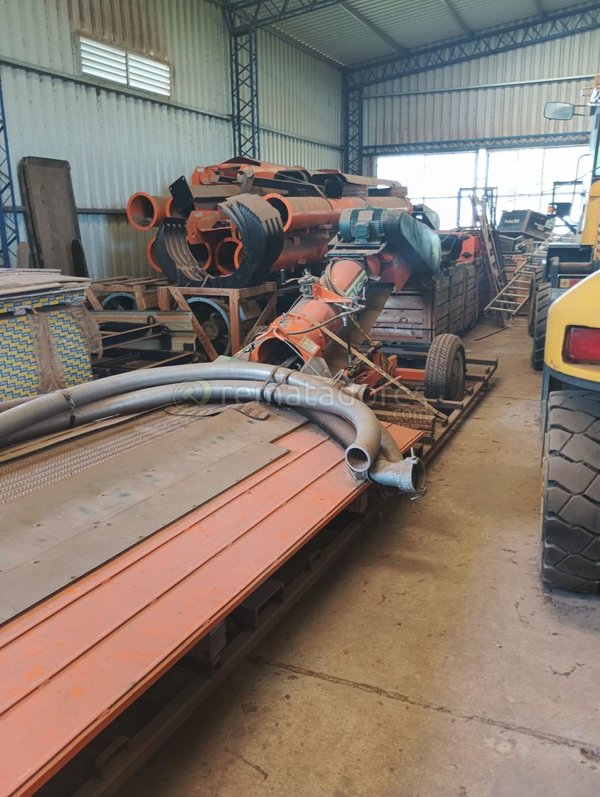 Lote de Maquinaria y Equipamiento Industrial - imagen 1