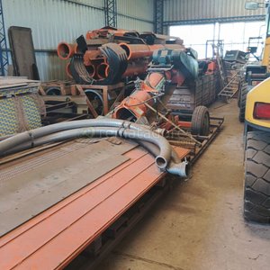 Lote de Maquinaria y Equipamiento Industrial - imagen 1