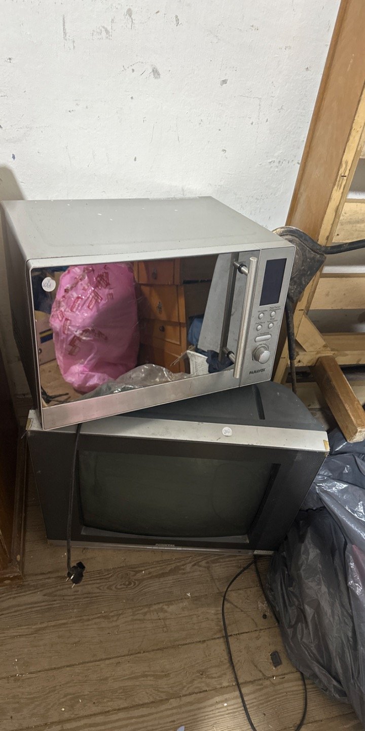 Televisor y Microondas Usados