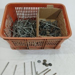 Cajón con Ganchos y Varillas para Techo (Nuevos y Usados) - imagen 1