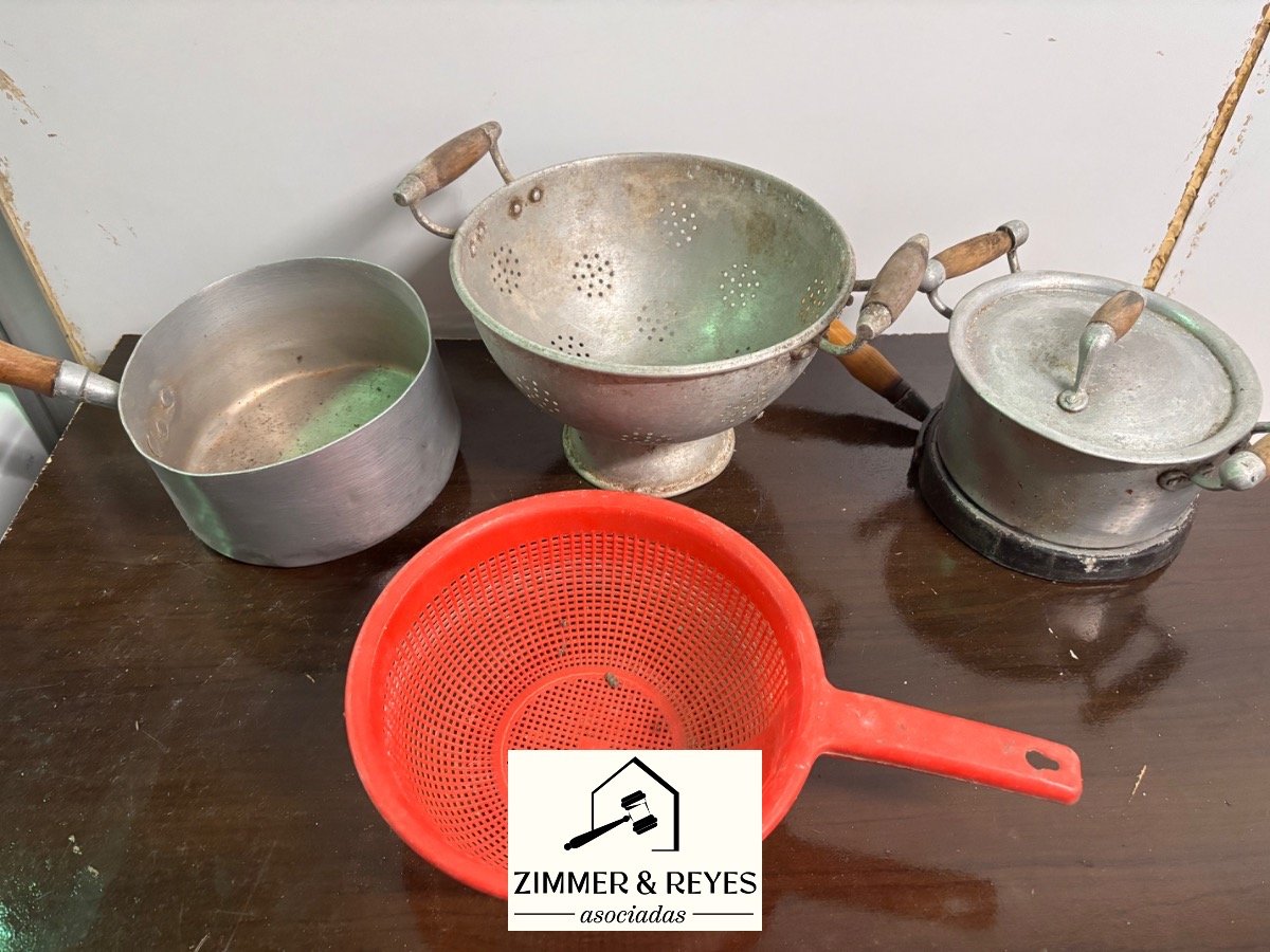 Lote de Utensilios de Cocina: Colador, Ollas y Escurridor