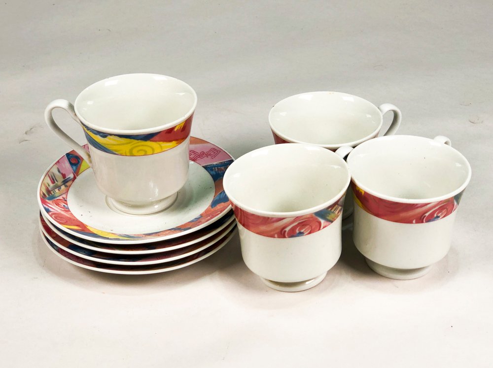 Lote anterior: Porcelana blanca con guarda rosada y platitos