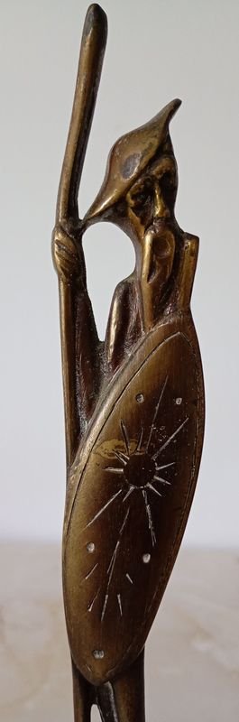 Estatuilla del Quijote en Bronce con Base de Mármol - imagen 2