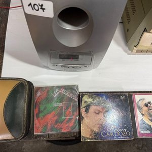 Dos Equipos de Audio Aiwa y Microsonic con Lote de CDs - imagen 9