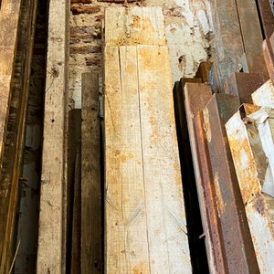 Seis Tirantes de Madera Usados con Polillas y Detalles (2.5 a 4m) - imagen 3