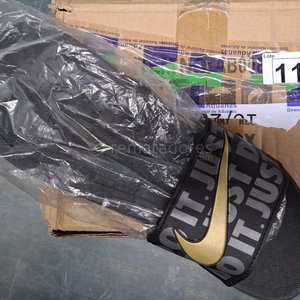 Lote anterior: Ojotas Nike Just Do It Doradas y Negras