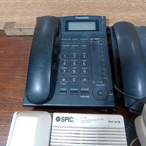 Lote de 5 Teléfonos Fijos de Oficina y Hogar - imagen 7