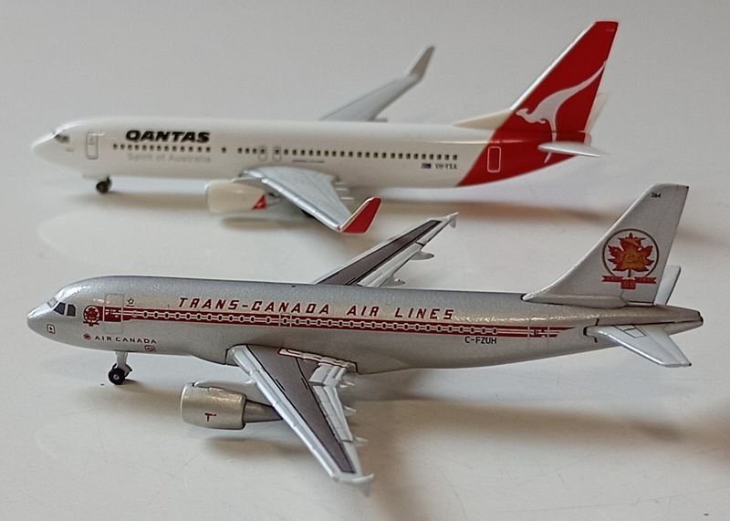 Lote de 2 Aviones a Escala Herpa: Airbus A319 Trans-Canada y Boeing 737-800 Qantas