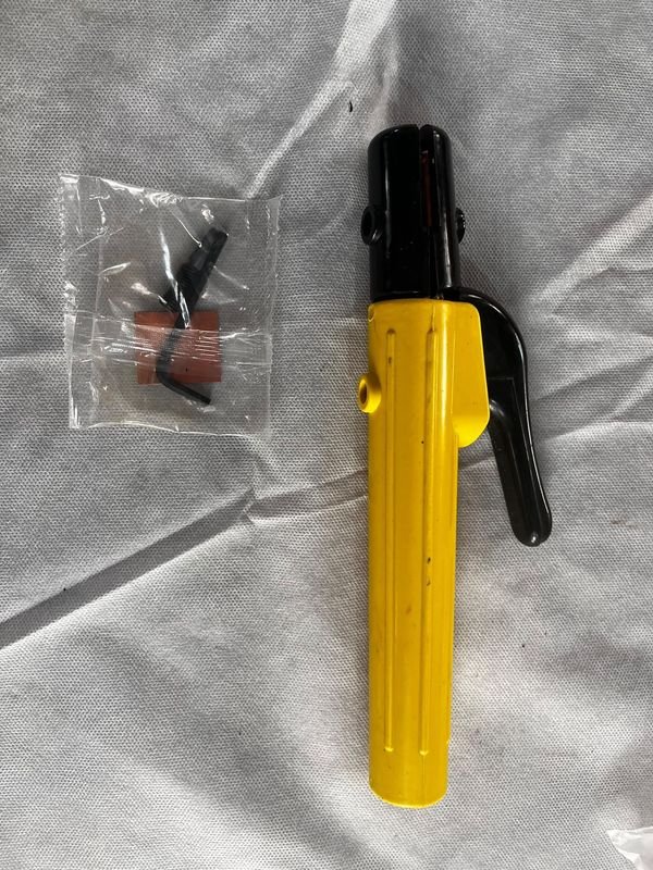 Portaelectrodos Norstar 600A Amarillo y Negro