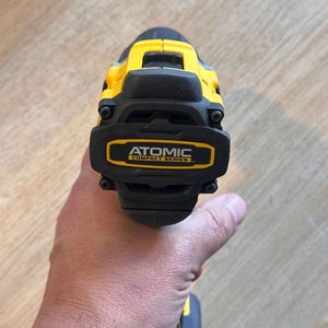 Atornilladora Dewalt ATOMIC DCD 799 20V Brushless con Percutor - Nueva - imagen 3