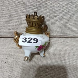 Lote anterior: Lámpara Decorativa Antigua con Detalles Dorados y Florales