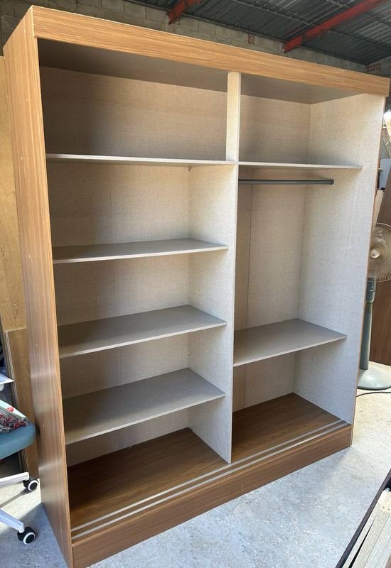 Gabinete de Dos Puertas con Espejo y Madera - imagen 2