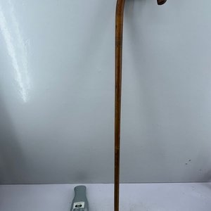 Lote anterior: Bastón de Madera Clásico con Empuñadura Curva