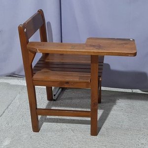Silla de Madera con Posa Brazo de Escritura Derecho - imagen 3
