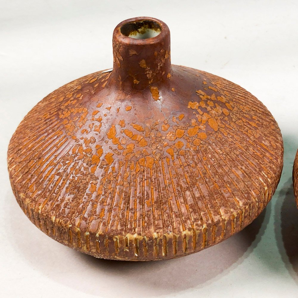 Dos centros en cerámica marrón de 16 x 10 cm - imagen 3