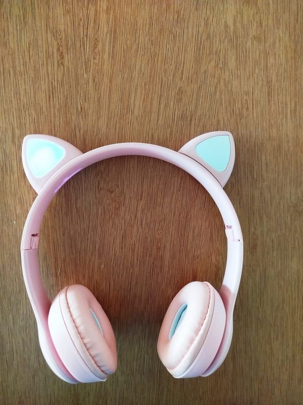 Lote anterior: Vincha Bluetooth Azul con Luces LED para Gatos