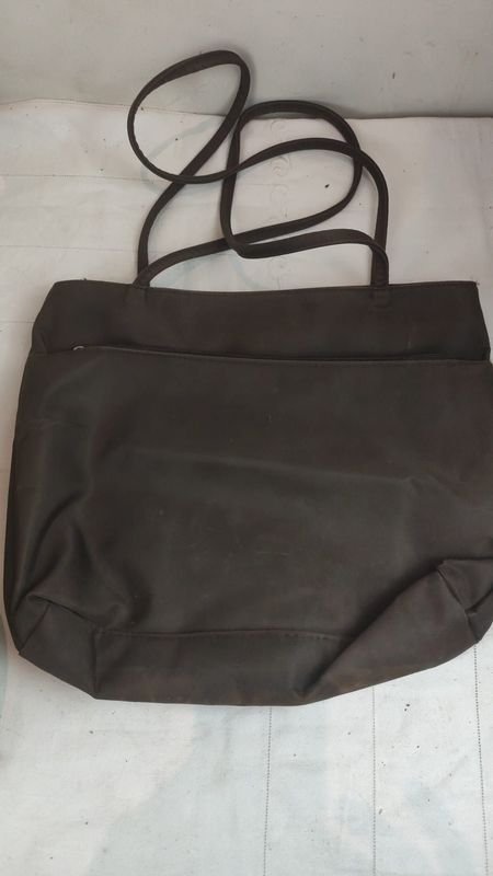 Lote siguiente: Bolsos para dama de excelente calidad