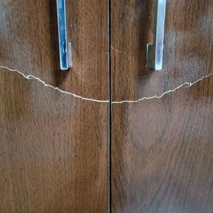 Placard Bajo Castaño con Estantes Internos - imagen 2