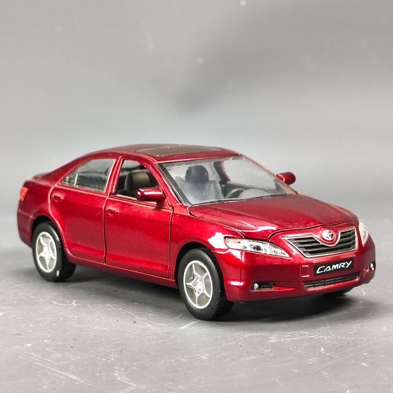 Lote anterior: Modelo de coche a escala 1/32 de Toyota Camry en metal