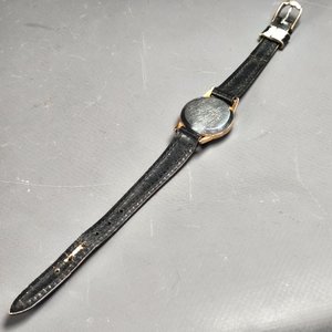 Reloj Suizo Vintage "Hagen" Enchapado en Oro con Malla de Cuero - imagen 8