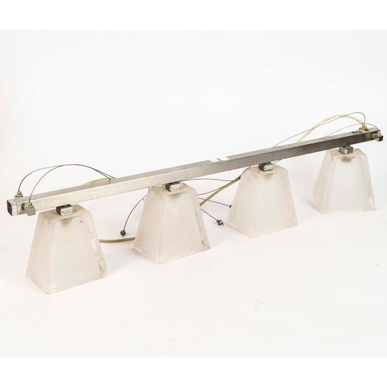 Item 2098835 - Image 0