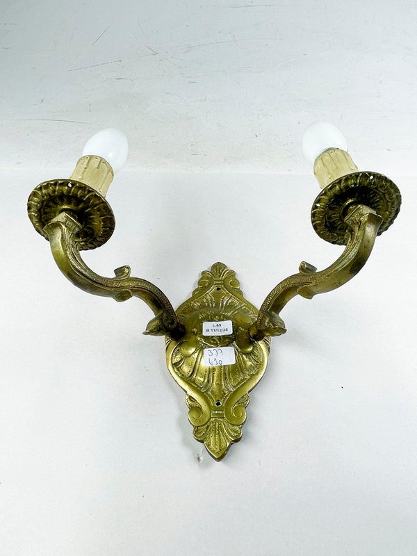 Aplique en bronce con dos luces de diseño ornado - imagen 1