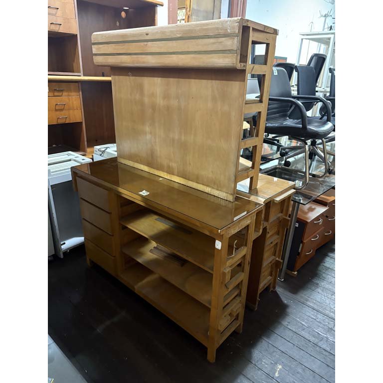 Item 2104661 - Image 0