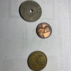 Lote anterior: Lote de Monedas: 1 Centavo EEUU, 25 Centavos España 1937 y Cerro del Pichinango