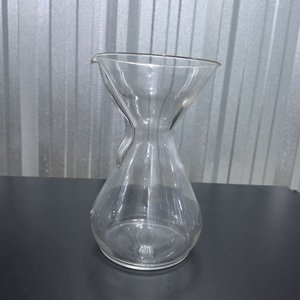 Decantador de Vidrio Transparente con Pico Vertedor - imagen 2
