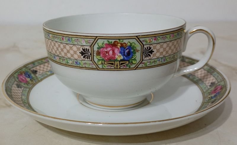 Taza de Porcelana Alemana ALTWASEER SILESIA con Platillo - imagen 3