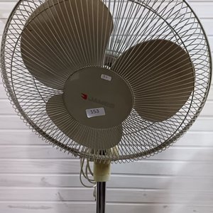 Ventilador de Pie James con Base Estable - imagen 3