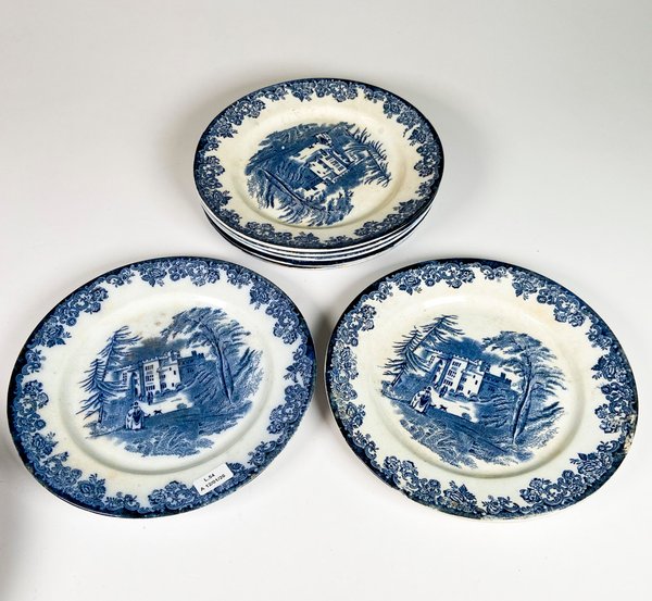 Lote anterior: Siete platos de loza inglesa decorados