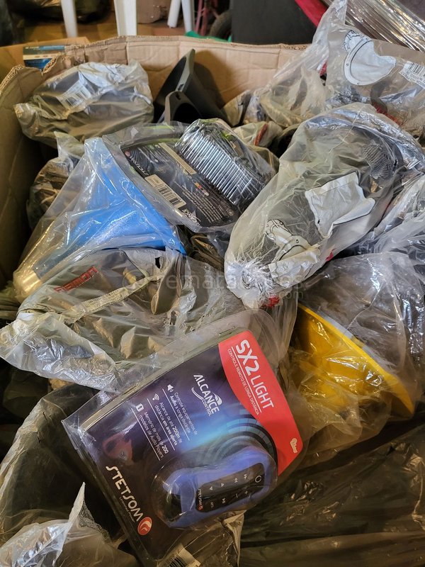Lote de Accesorios Electrónicos y Varios