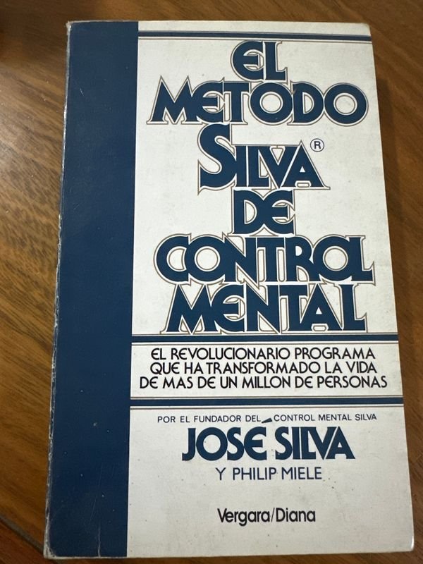 Lote siguiente: Libro de Control Mental con Método Silva