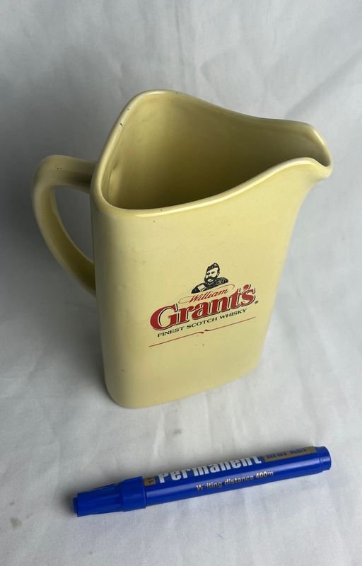 Jarra loza de porcelana amarilla con diseño colorido - imagen 2