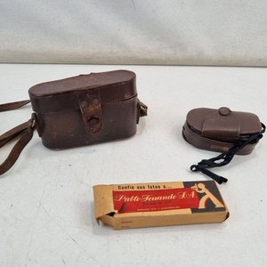 Set De Fotografía Antigua: Cámara Pablo Ferrando, Fotómetro Weston Y Caja De Negativos - imagen 2