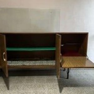 Aparador Trinchante Antiguo de Madera con Patas Metálicas - imagen 7