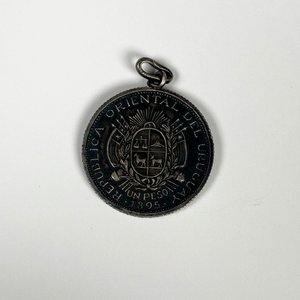 Medalla de Plata Banco Mercantil 1965 - República Oriental del Uruguay 1895 - imagen 2