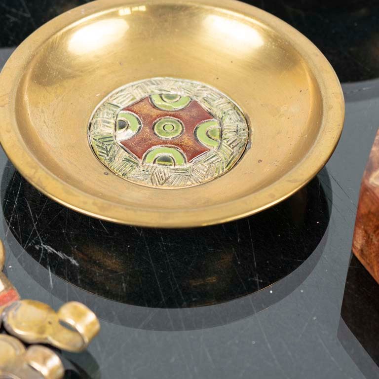 Platos y accesorios de bronce y cerámica - imagen 2