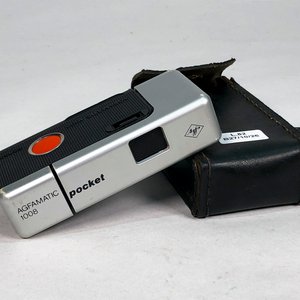 Lote anterior: Cámara Agfamatic 1008 Pocket Analógica Vintage con Estuche