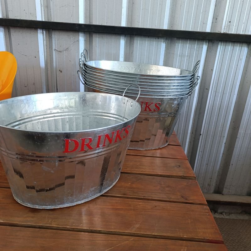 Hielera Oval Galvanizada para Bebidas - imagen 5