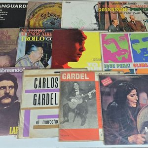 Selección de Vinilos de Música Latinoamericana: Piazzolla, Gardel, Goyeneche y más - imagen 2