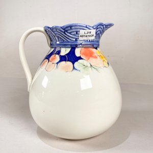 Jarra Boutique Decorada en Azul con Motivos Florales - imagen 4